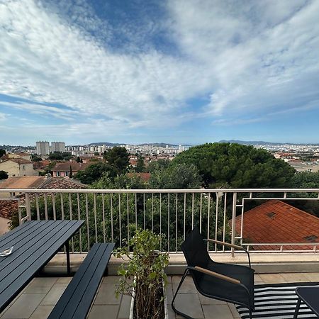 T4 Avec Terrasse Et Garage Prive Apartment Toulon Exterior photo